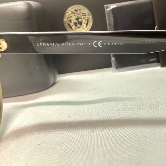 Versace Medusa Charm VE2198 Sunglasses main image 10